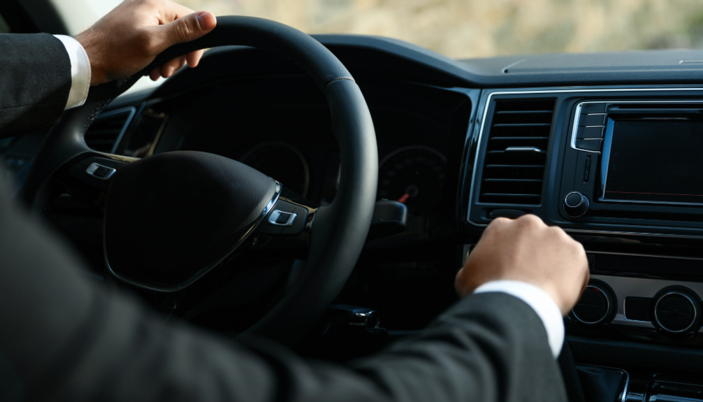 What is the price of a private chauffeur in Nice ?